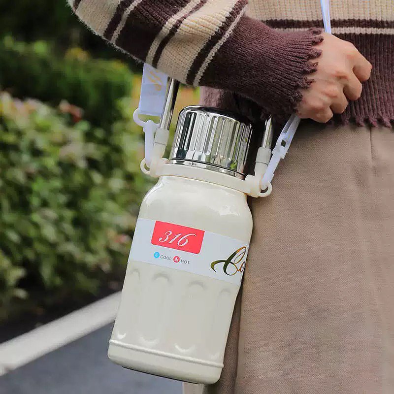 Large Capacity Outdoor Sports Thermos Jug 316 Stainless Steel Male Female Student Bullet Cup Vacuum Flask & Thermos for Students