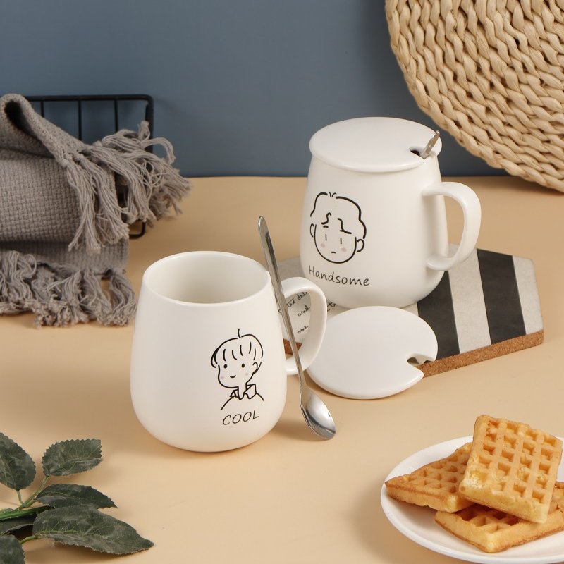 Custom logo Print Ceramic Couple Mug With Spoon Cartoon Character Design Mr &Mrs Coffee Cup For Wedding Gift