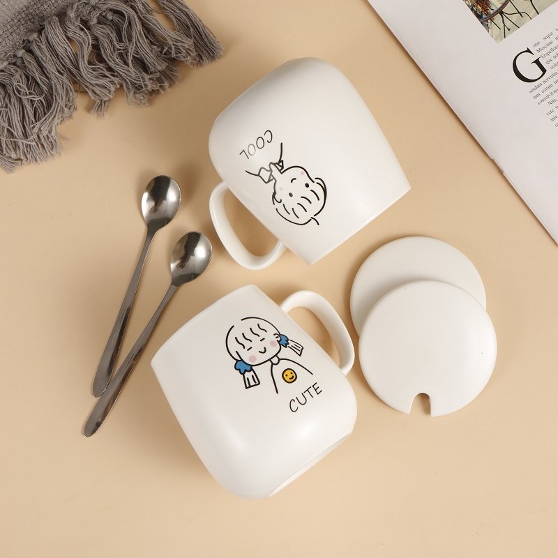 Custom logo Print Ceramic Couple Mug With Spoon Cartoon Character Design Mr &Mrs Coffee Cup For Wedding Gift