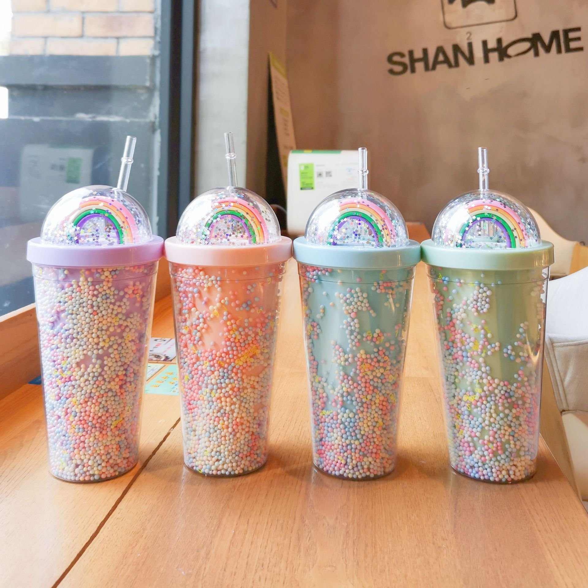 2022 New Creative Rainbow Plastic Water Cup Fashion Large Capacity Ladies Kawaii Straw Water Bottle