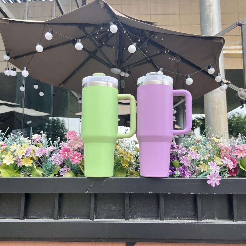 New Arrival Ready-to-ship 40oz Insulated Stainless Steel Tumbler With Handle And Lid Reusable Beer Mug Cup