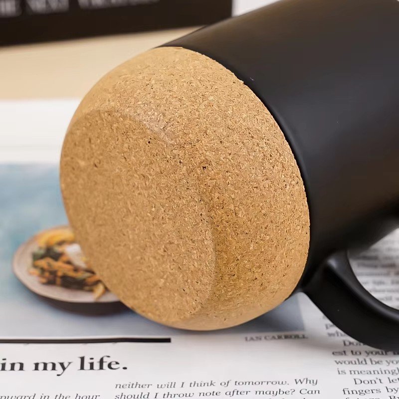 RTS 2025 Custom Logo Ceramic Cup Coffee Tumblers Cups Cork Base Ceramic Coffee Mug with Handle and Lid