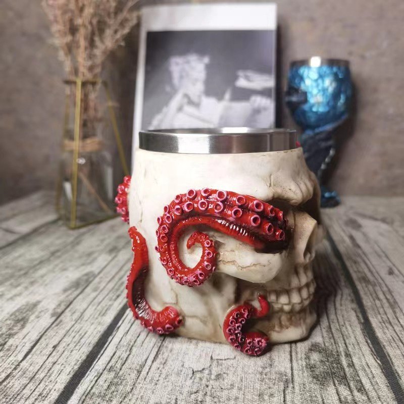 Wholesale 400ML Resin Engrave Skull Mug With Octopus Tentacle Personalized Halloween Vacuum Tumbler Carving Skull Coffee Mug