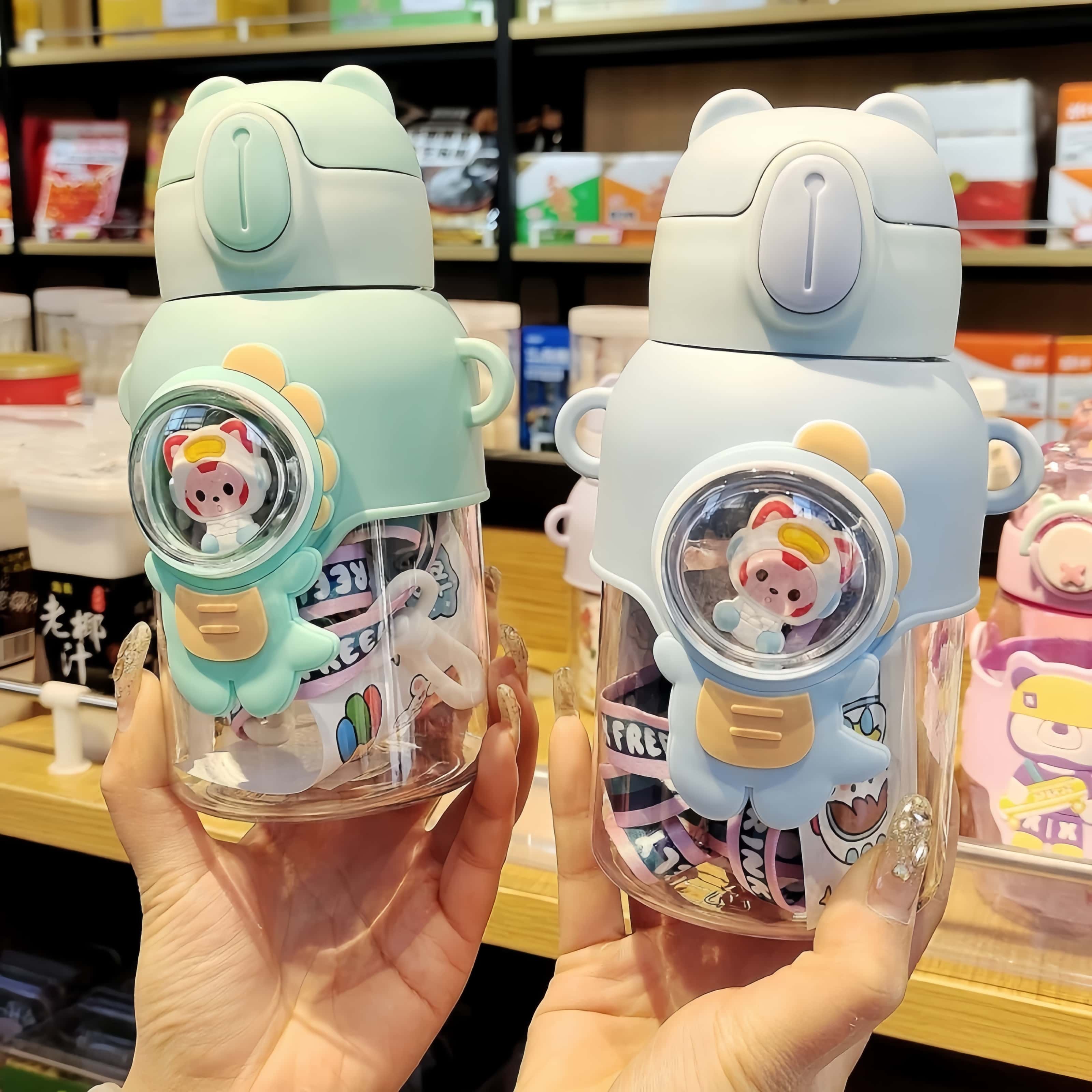 600ml Cartoon Children's Water Bottle with Straw Portable Water Bottle plastic water bottle