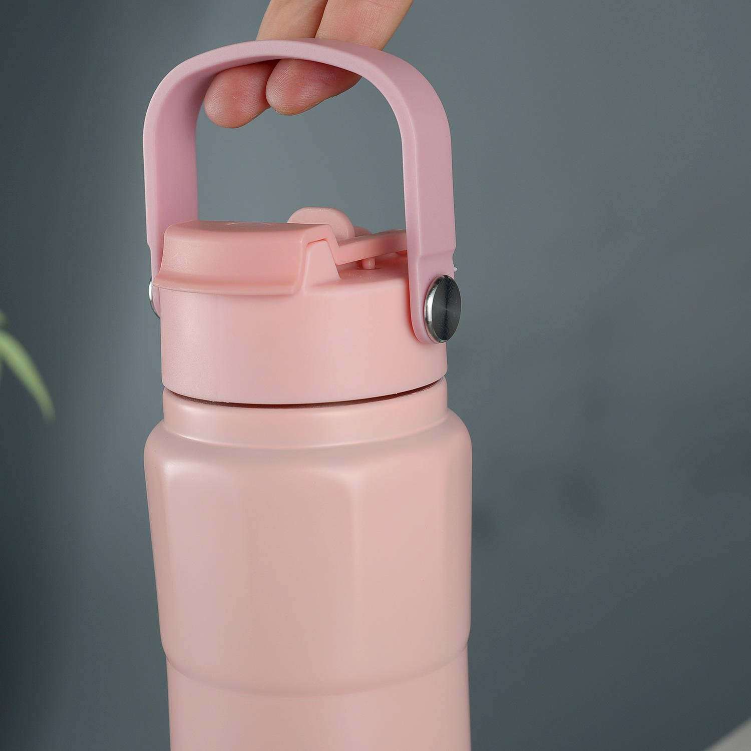 Design Stainless Steel Sports Water Bottle Double-Walled Vacuum Insulated Flask Camping Flask Reusable Water Purification Bottle