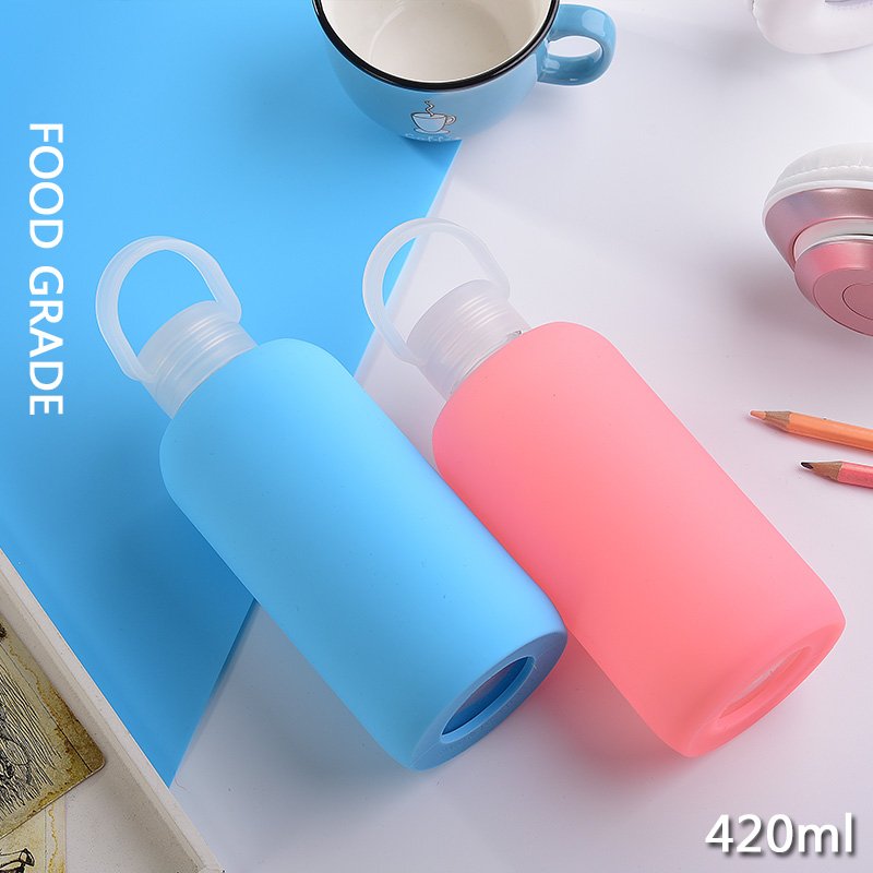 reusable custom logo on silicone sleeve glass water bottle with screw lid