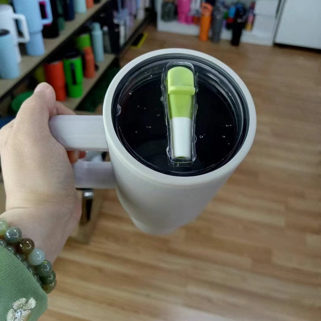 HydroJug vacuum flask 40oz flip straw hydro jug traveler tumbler with handle and straw with custom logo