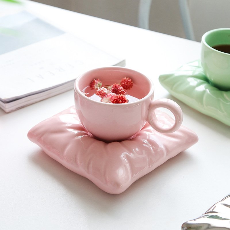 Creative Macaron Pillow Pack Coffee Cup 200ml Nordic Ceramic Coffee Mug