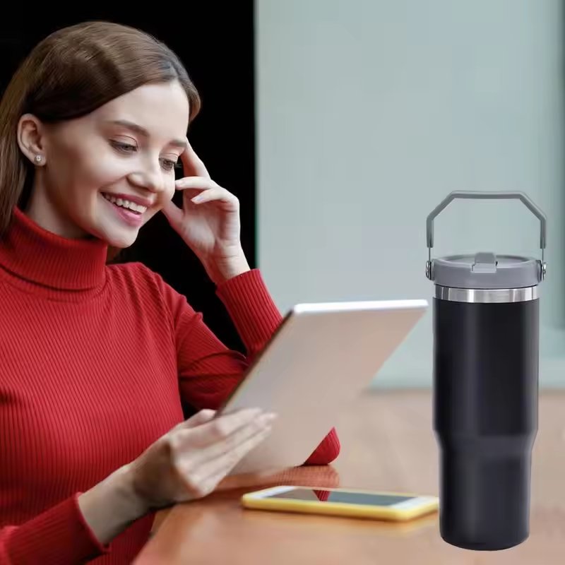 2024 High Quality Double Wall Cups 20oz 30oz Stainless Steel Portable Coffee Mug For Car With Lids Tumbler With Handle And Straw