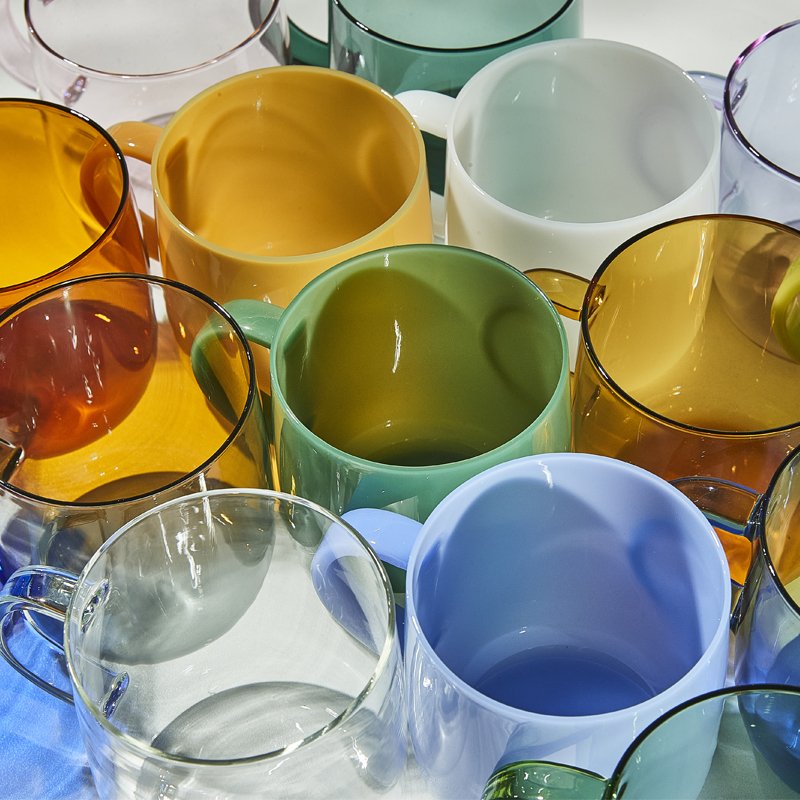 Low Moq Glass Water Cup Colored Borosilicate Glass Mugs Transparent Heat Resistant Glass Mug Custom Logo