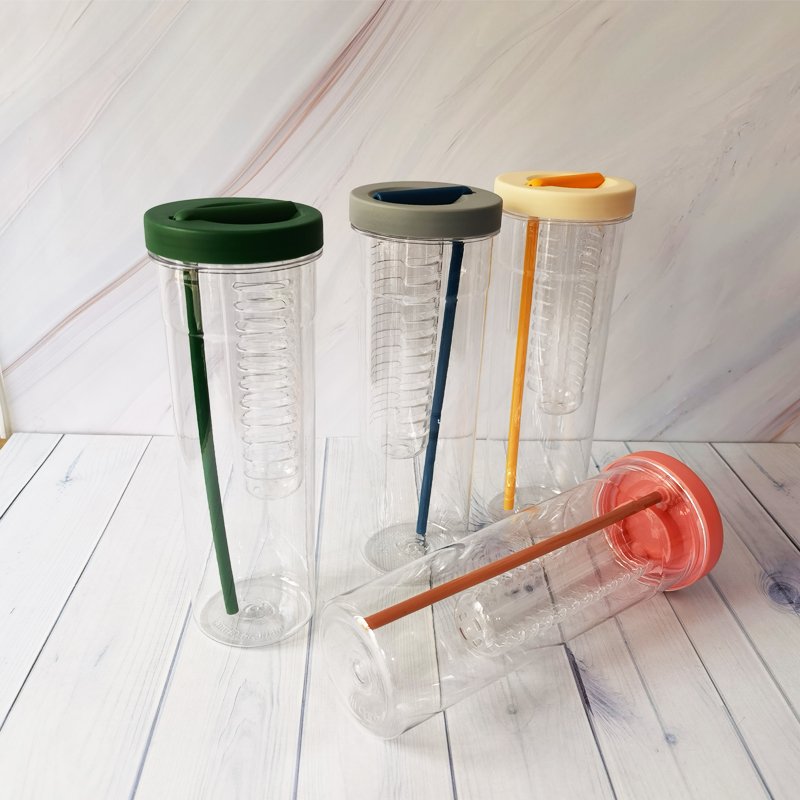 BPA Free Eco-friendly 16 oz Reusable Clear Coffee Plastic Cups Fruit Infuser Water Bottle With Straw