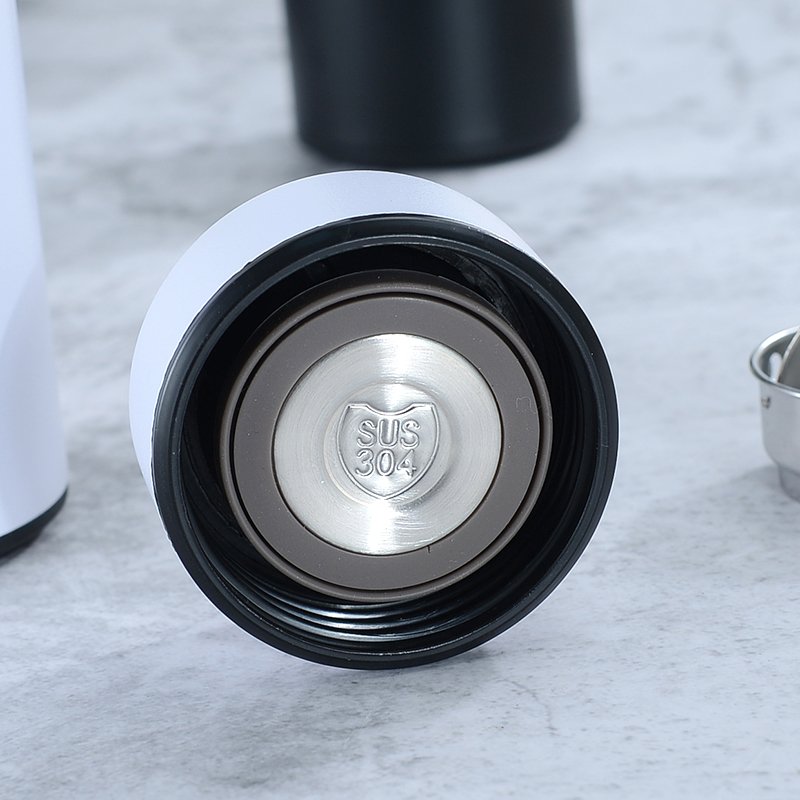 Factory New stainless steel smart thermos water bottles with LED Temperature Display