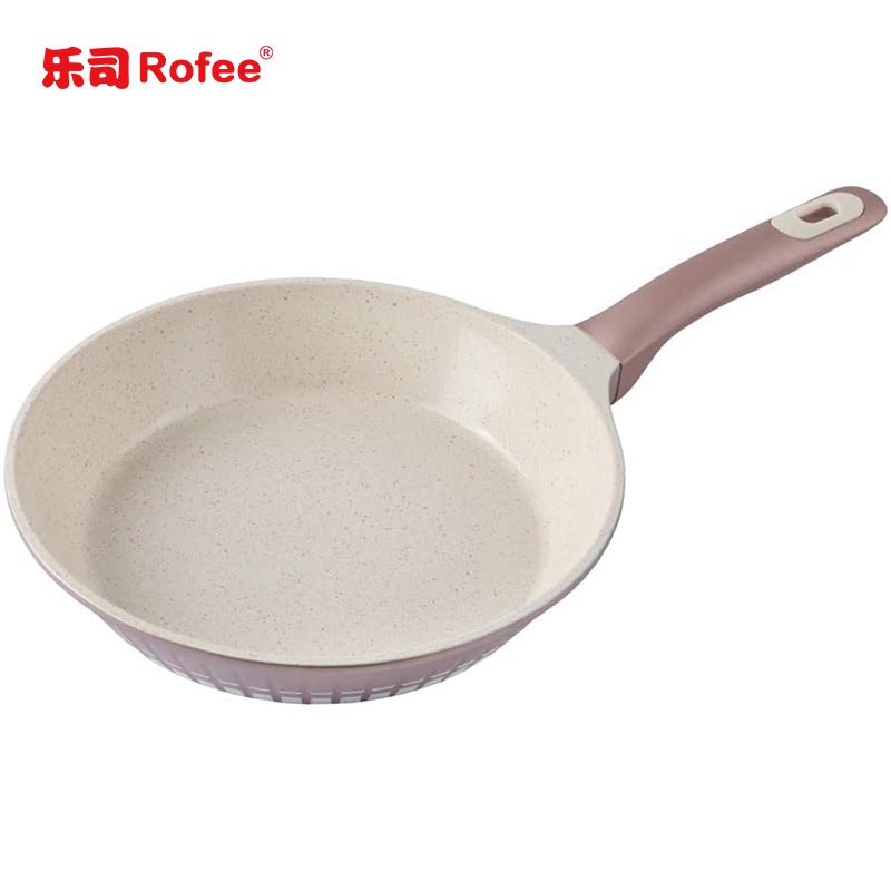 Low Price Non-stick pots And Pans Cookware Set Die Cast Aluminum Kitchenware Set 9pcs Cookware Set