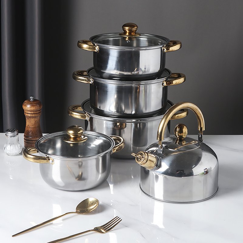 Large nonstick cookware set