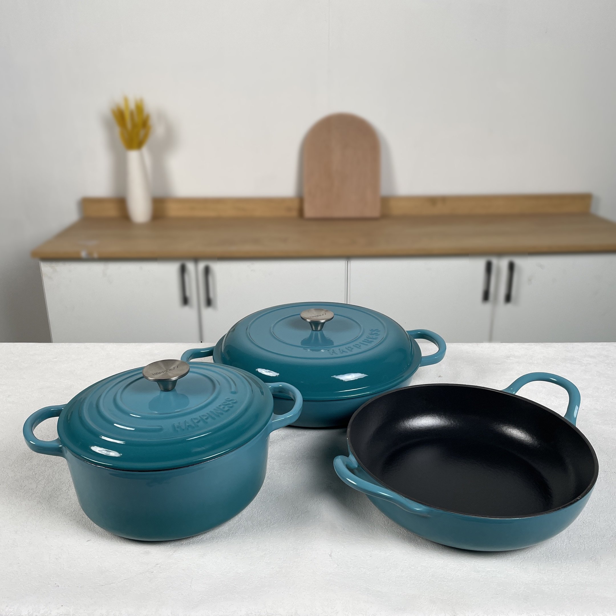 High-quality Custom Ceramic Coating Cast Iron Cooking Pot Cookware Set with Basting Lid