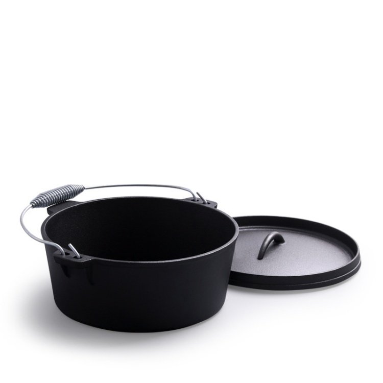Best-selling outdoor barbecue Picnic Stewpot Thickened Uncoated Round black 25cm cast iron camping pot set with hook pot rack