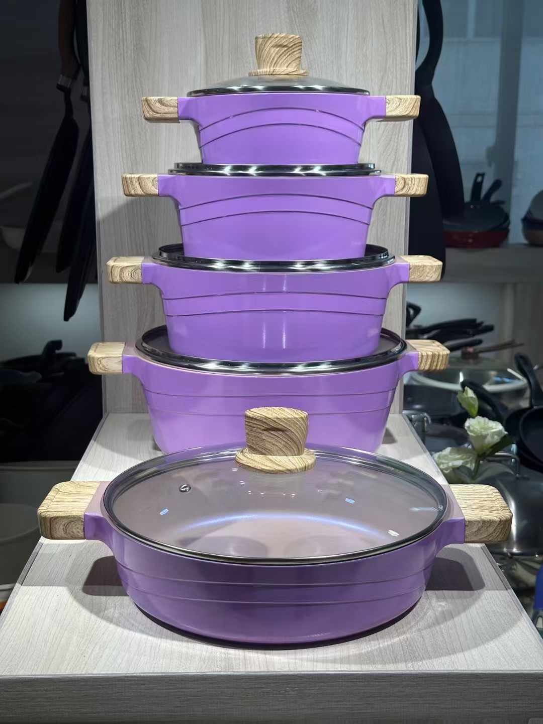 2025 wholesale 10pc piece set pot set gift kitchen non stick soup pot molds aluminum pot set
