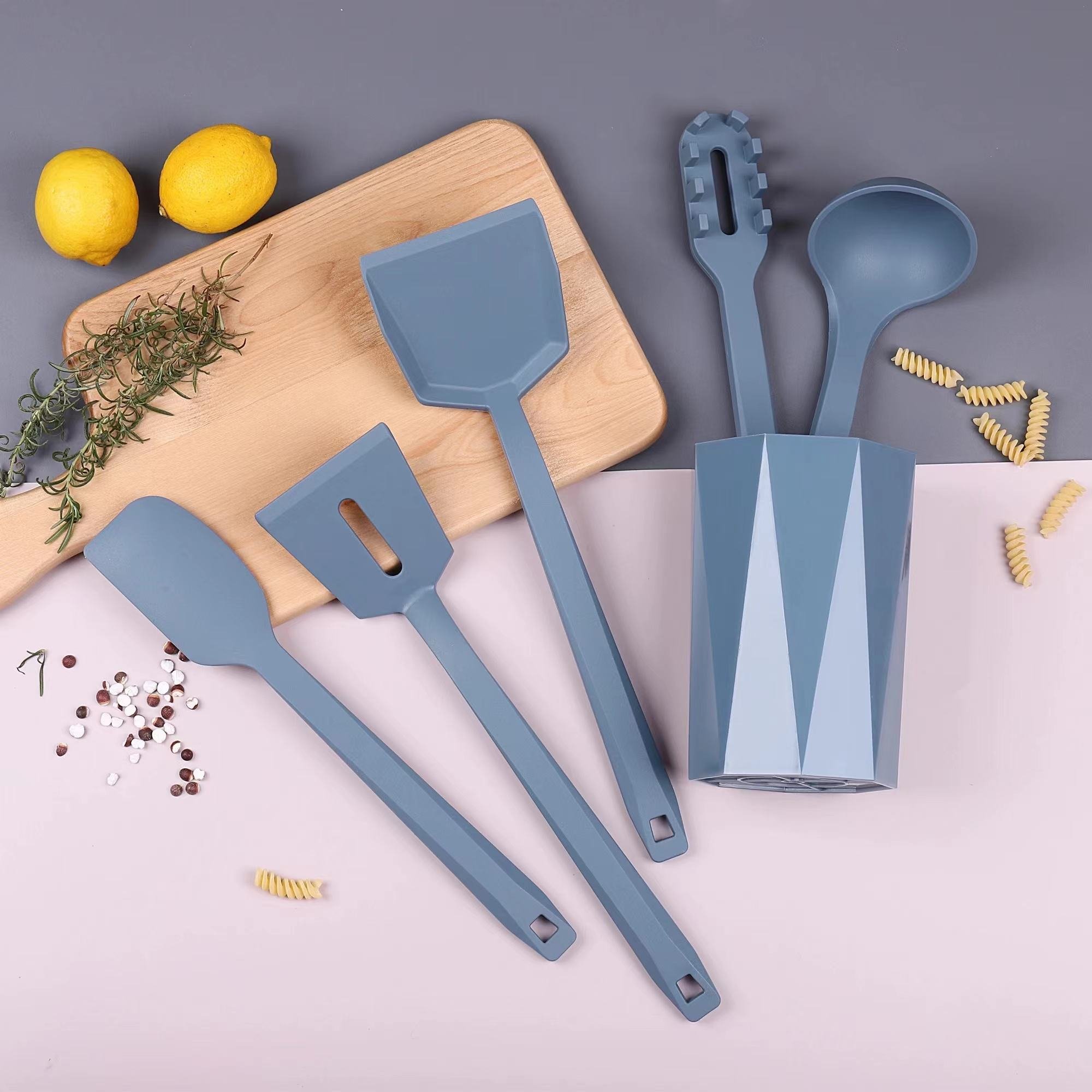 2023 New Product 6 pcs Food Grade Safe Silicone Tools Full Silicone kitchen accessories set with plastic holder