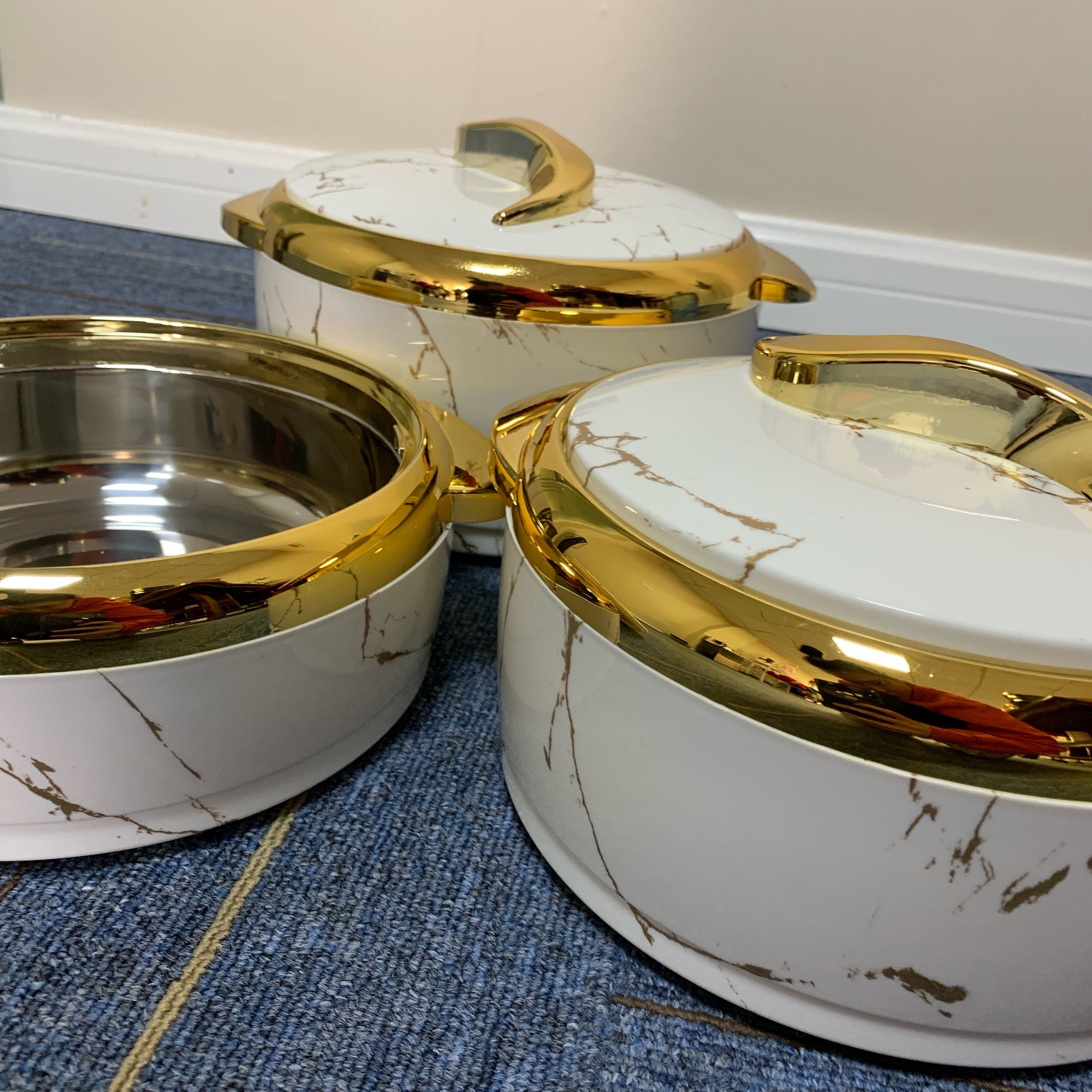 Rounded Insulated Casserole Server Hot Pot Set of 3 Gold Plated Cover Food Serving Insulated Hot Pot