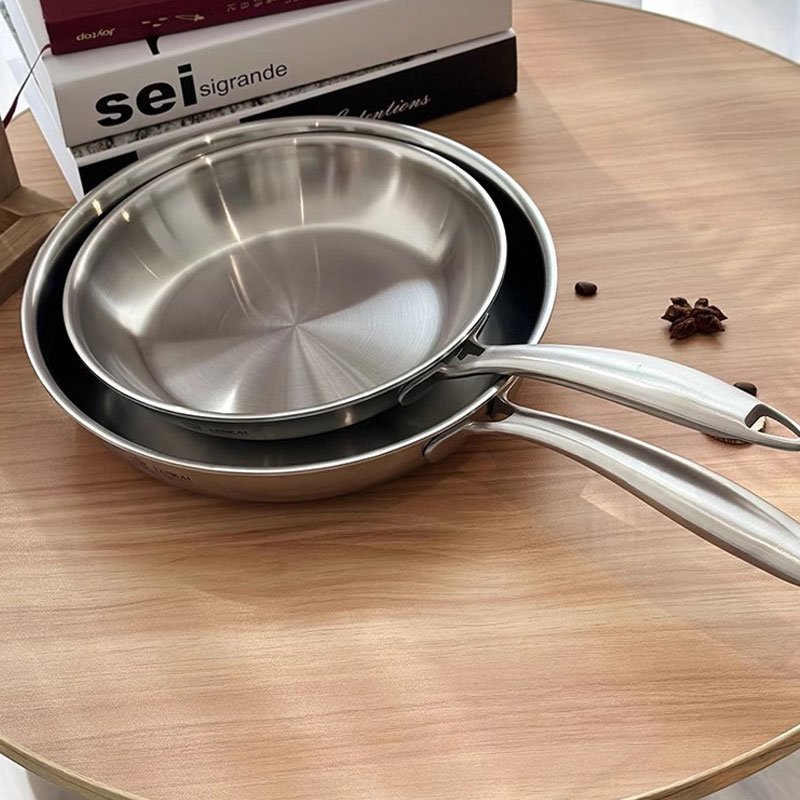 9.5-Inch Open Skillet Chef's Classic Stainless Steel Cookware Collection