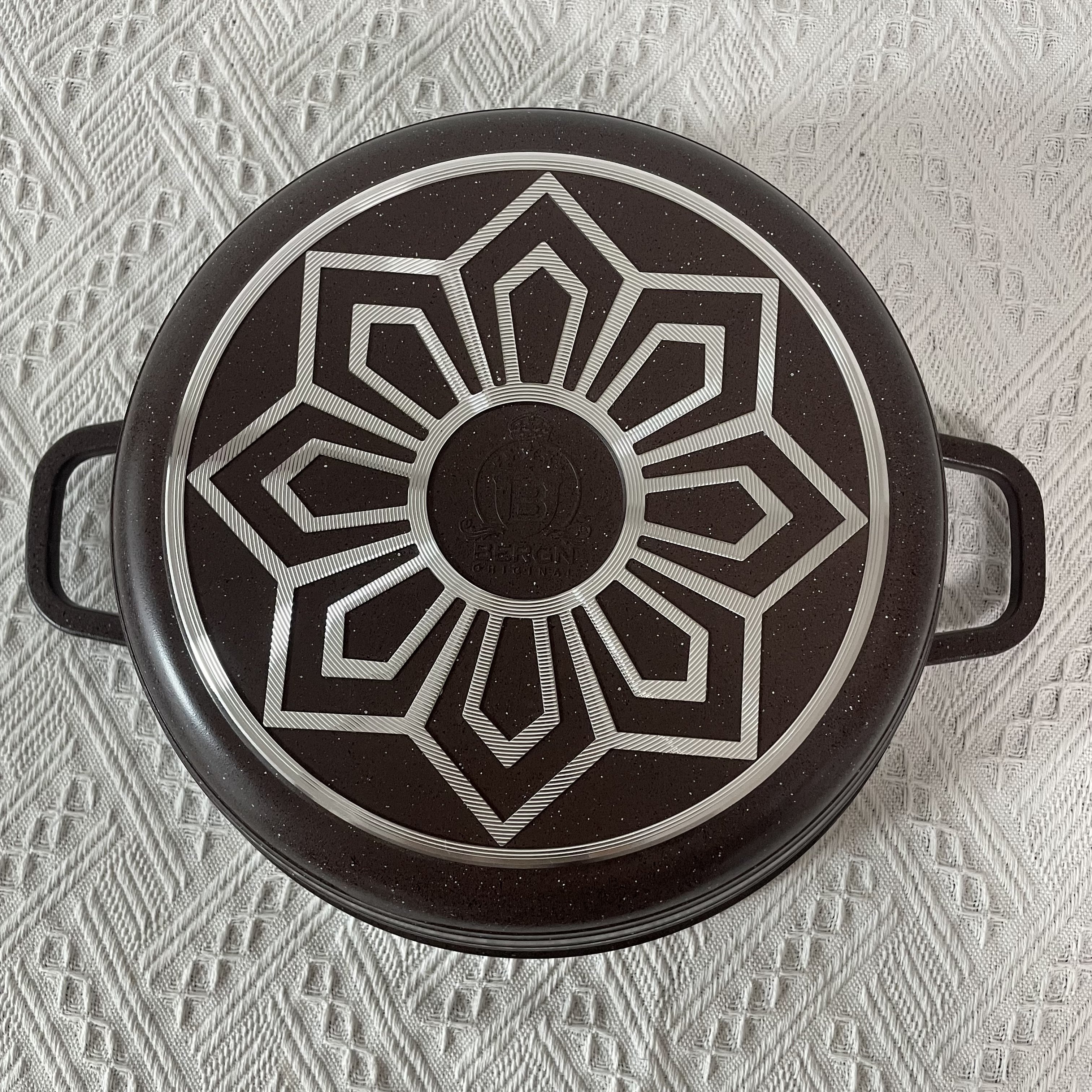 Luxury Bergn Die Cast 10PCS Cookware Set Non-stick Marble Granite Coating Casseroles induction Cooker Spiral Bottom