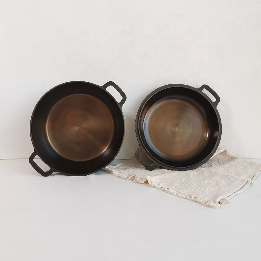 2023 New Arrival Smooth Cookware 2 in 1 Polished Cast Iron Dutch Oven With Cover