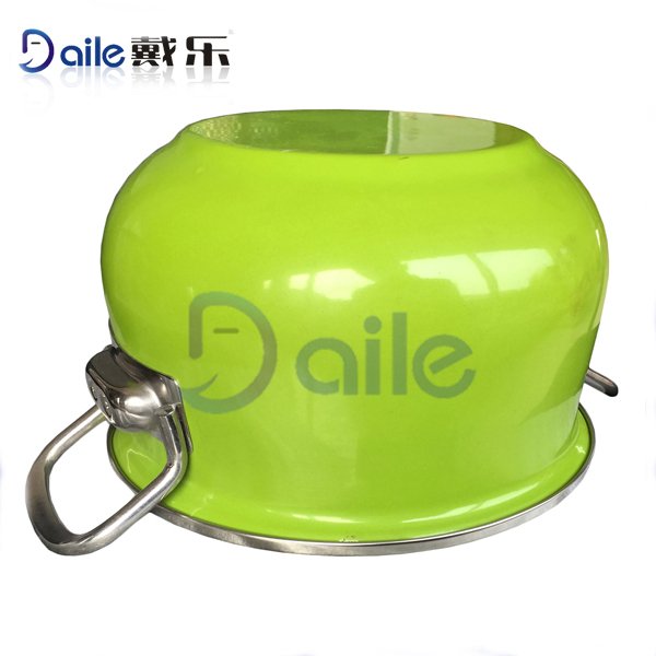 New design wholesale 5pcs glass cover enamel non-stick cookware sets