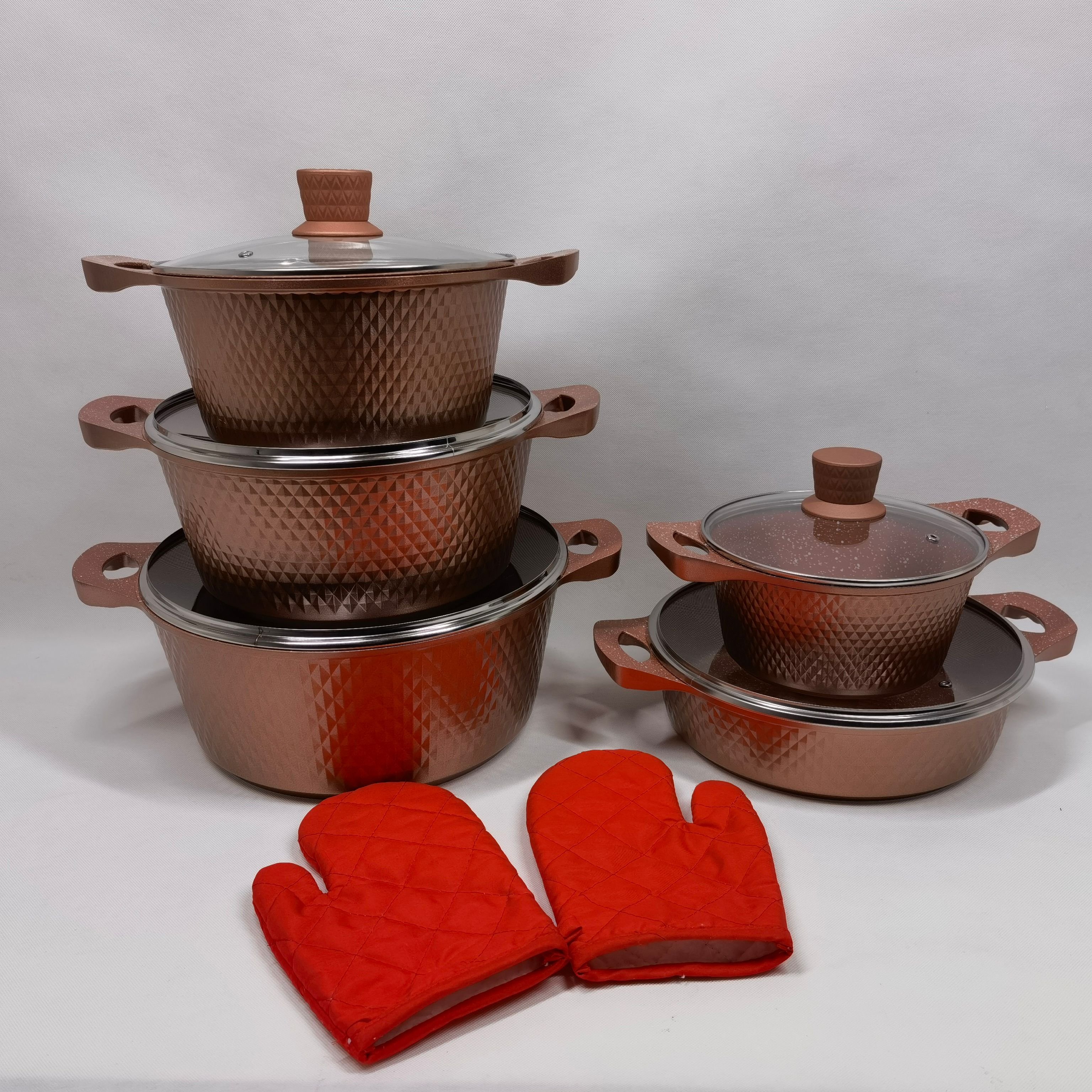food grade Dessini 12pcs aluminum die cast cookware sets with non-stick coating frypan