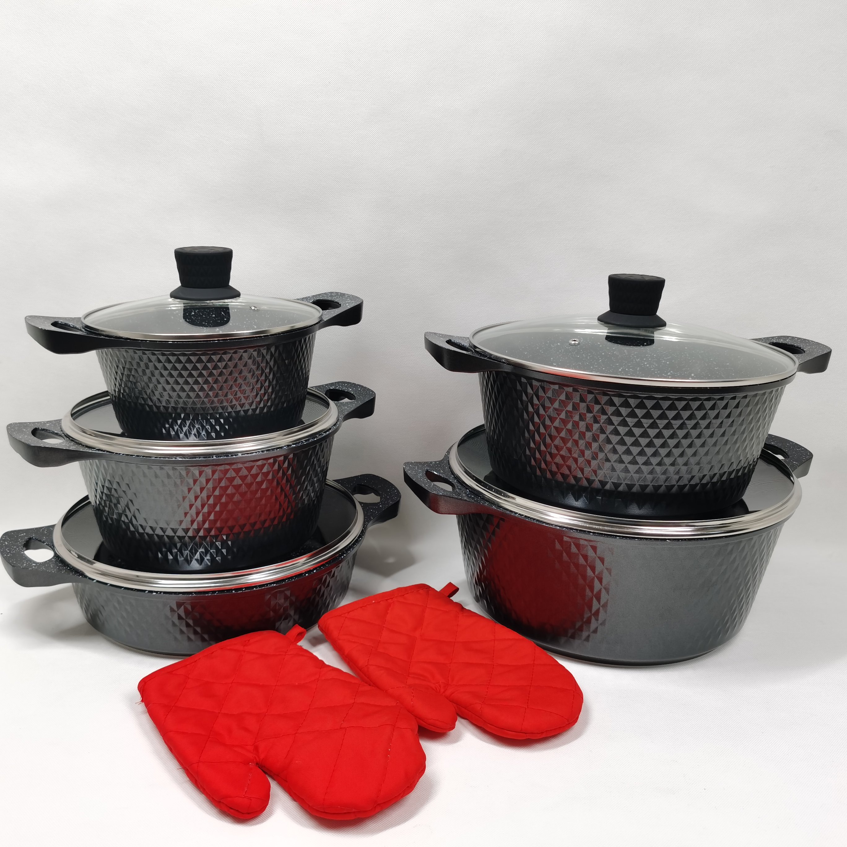 food grade Dessini 12pcs aluminum die cast cookware sets with non-stick coating frypan