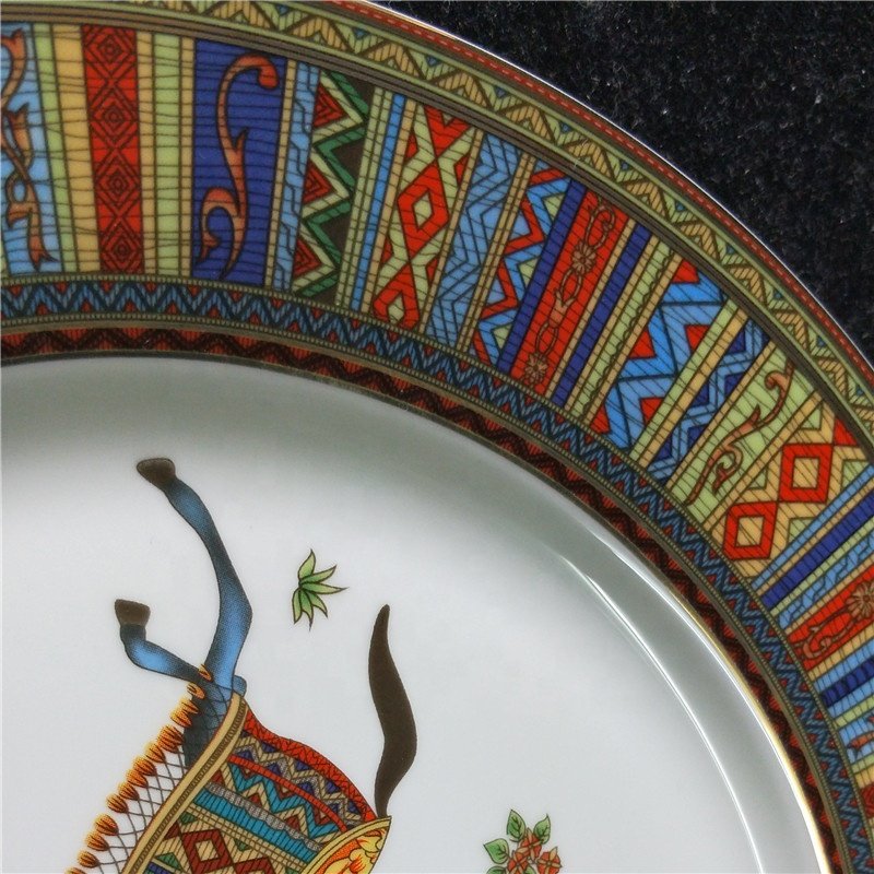 Promotional 4pcs Inch Western Europe Palace Luxury War Horse Dining Room Sets Bone China Dishes & Plates