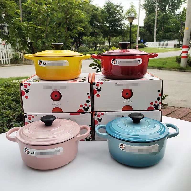 Non stick 4pcs cast iron enamel cooking pot cookware set of cooking pots