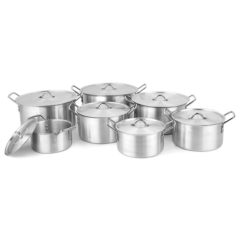 4 pieces 7 pieces set Heavy duty aluminum non stick cookware set