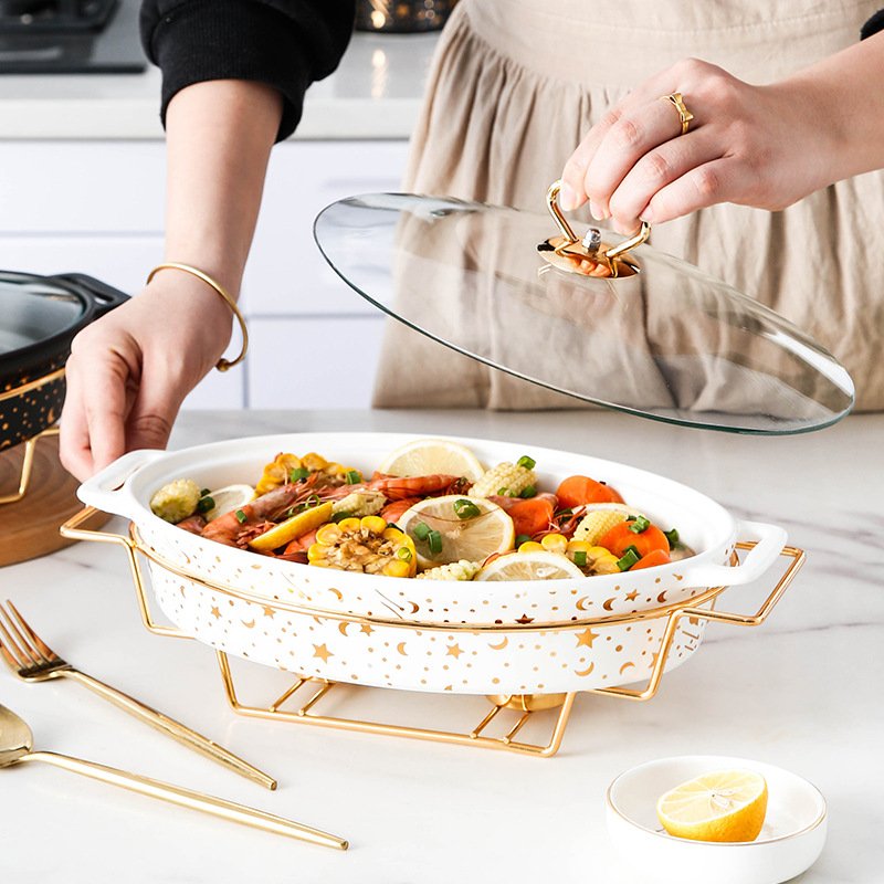 Luxury Golden Design Oval Ceramic Baking Tray With Golden Stand And Glass Lid Restaurant Cookwares Set Chaffing Dish