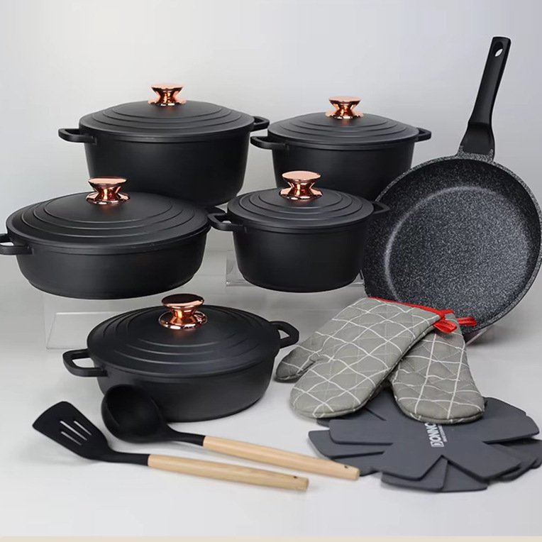 Trade Assurance Hanging Type Multi Purpose 18Pcs Cookware Set With Aluminium Lid