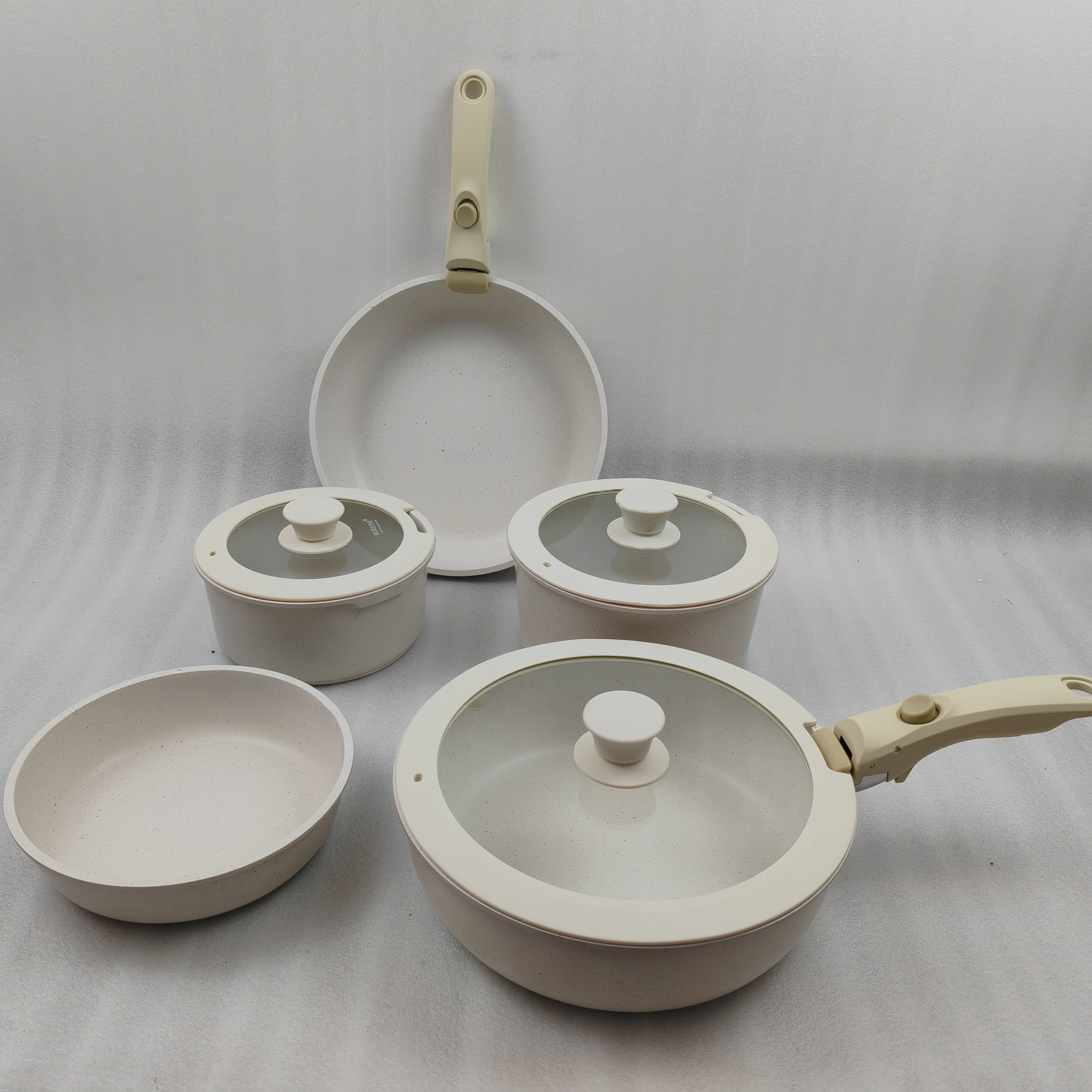 10pcs Die cast Aluminium cookware set with detachable handle white color