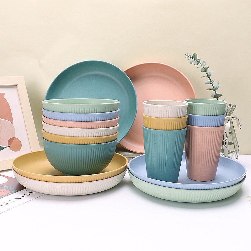18pcs Reusable Kitchen Cups Plates And Bowls Sets Dishwasher Microwave Safe Wheat Straw Dinnerware Sets