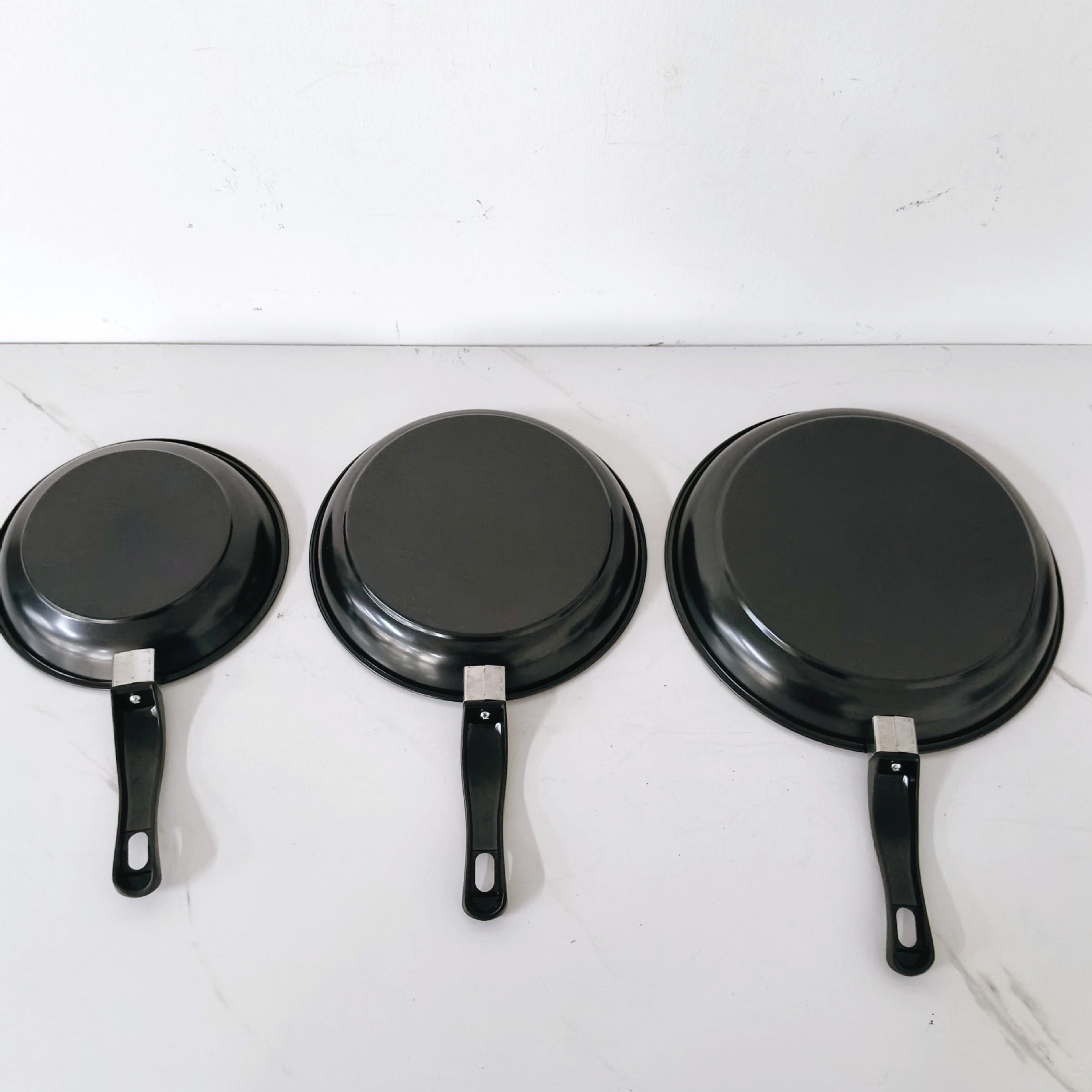 Non-Stick Coating Kitchen Accessories Iron Pot Three-piece Set Non-stick Pot Gift Box Set Frying Pan Frying Pan Cookware Set