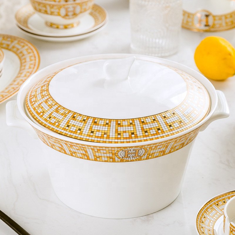 Best Sell Jingdezhen 60 pcs Western Style Golden Mosaic Bone China Tableware Set