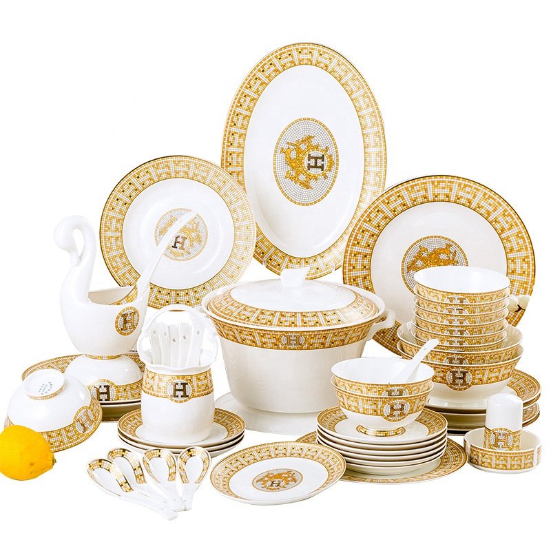 Best Sell Jingdezhen 60 pcs Western Style Golden Mosaic Bone China Tableware Set