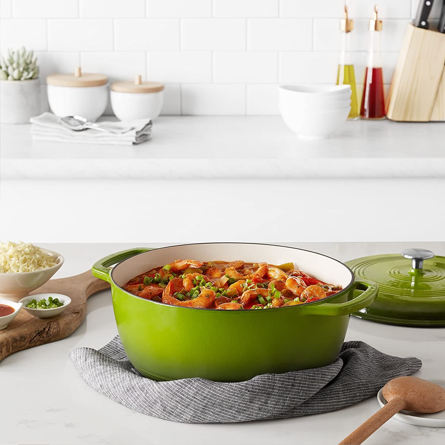 Non-stick Enamel Cast Iron Dutch Oven hot Casserole Carrier cookware set Casserole Pot With Lid