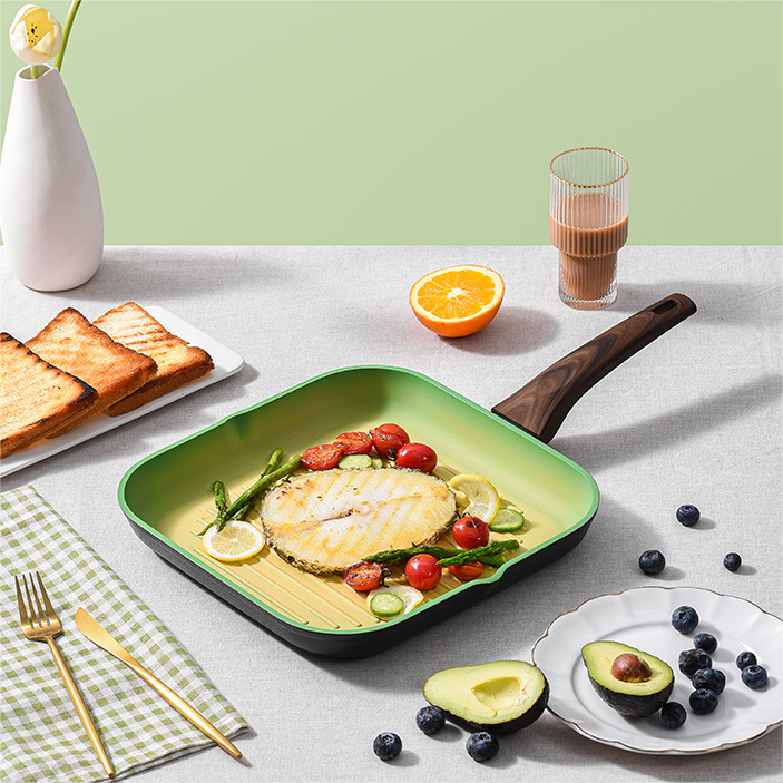 PELITA Manufacture Customized Aluminum Cookware Set 7 Piece Frying Pan With Non-stick Coating