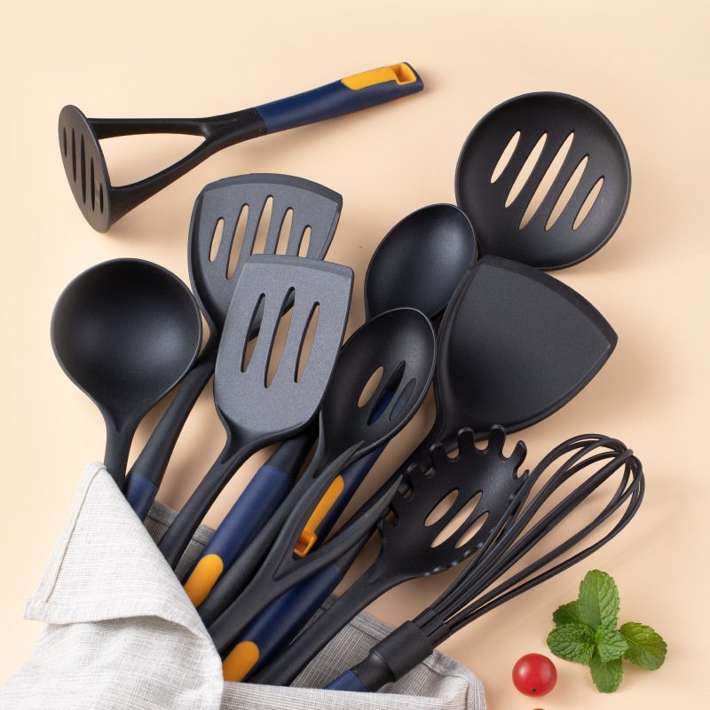 Wholesale customization 11 pieces nylon kitchen bakery cooking utensil set non stick cookware set