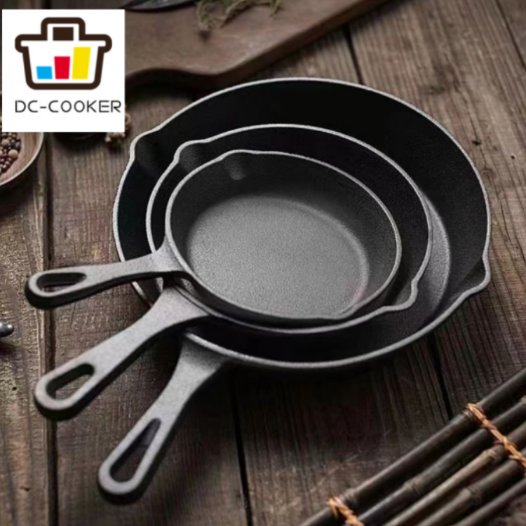 High quality hot style pre-seasoned cookware set 6/8/10 inch cast iron skillet 3pcs set round black frying pan with Iron handle