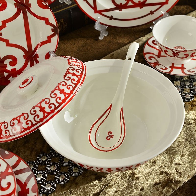 Hot Selling 58 Pcs Nordic Red Railing Patterns Paper-cut Art Dining Room Sets Porcelain Dinnerware Sets