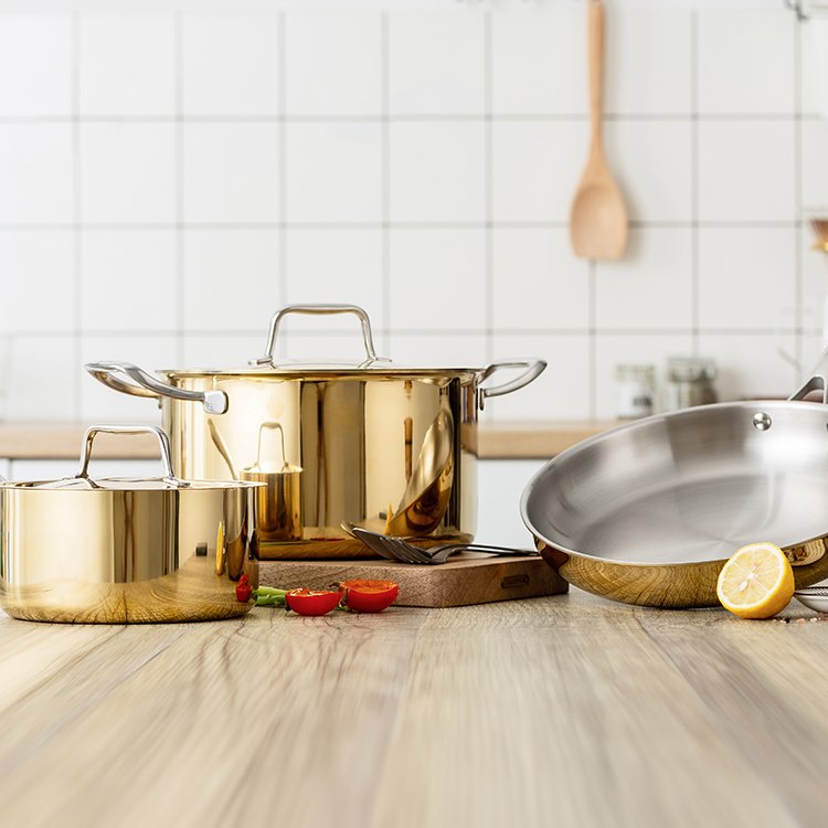 High End Golden PVD Outer 5 Pcs Kitchenware Stainless Steel saucepot and Pans Cookware Set for Cooking Stewing