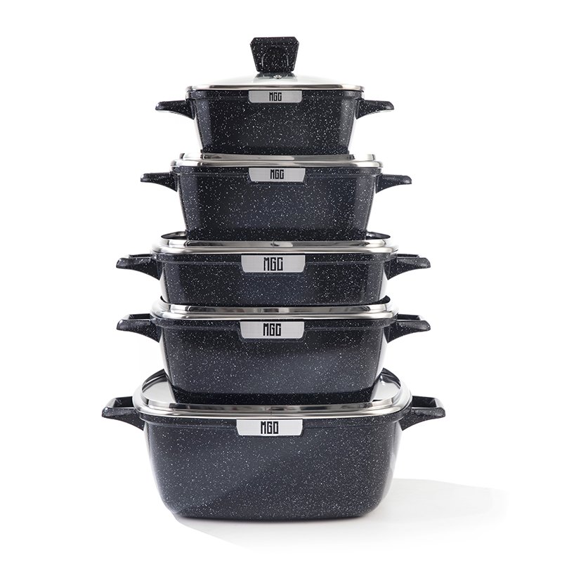 MGC Good Quality Hot Pot Set Nonstick Cookware Set Die Cast Ceramic White Metal Aluminum Customized Logo Color Box Europe