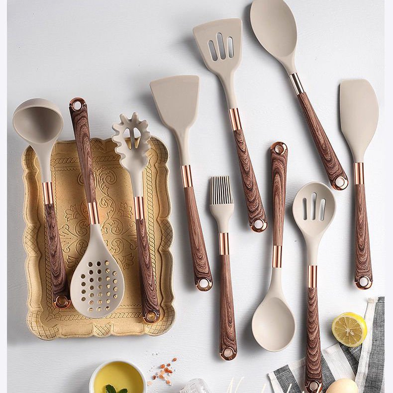 11pcs Set Spoon Spatula Non-Stick Cookware Tools Wood Storage Bucket Kitchen Silicone Cookware Set with Wooden Handle