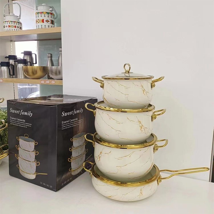 New Design 8pcs Enamel Cookware Cooking Pot 22/26/28/30cm Cast Iron Enamel Casserole Cookware Set with Golden Handle