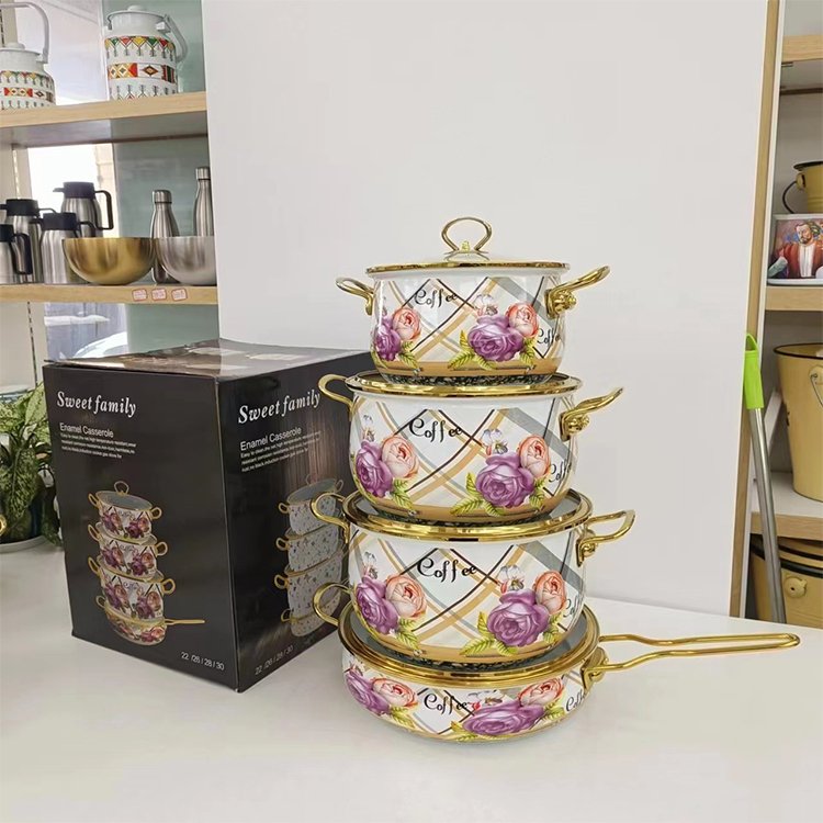 New Design 8pcs Enamel Cookware Cooking Pot 22/26/28/30cm Cast Iron Enamel Casserole Cookware Set with Golden Handle
