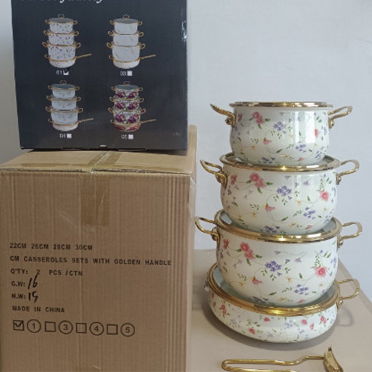 New Design 8pcs Enamel Cookware Cooking Pot 22/26/28/30cm Cast Iron Enamel Casserole Cookware Set with Golden Handle